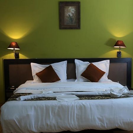 Alor Grande Holiday Resort Candolim Exterior photo